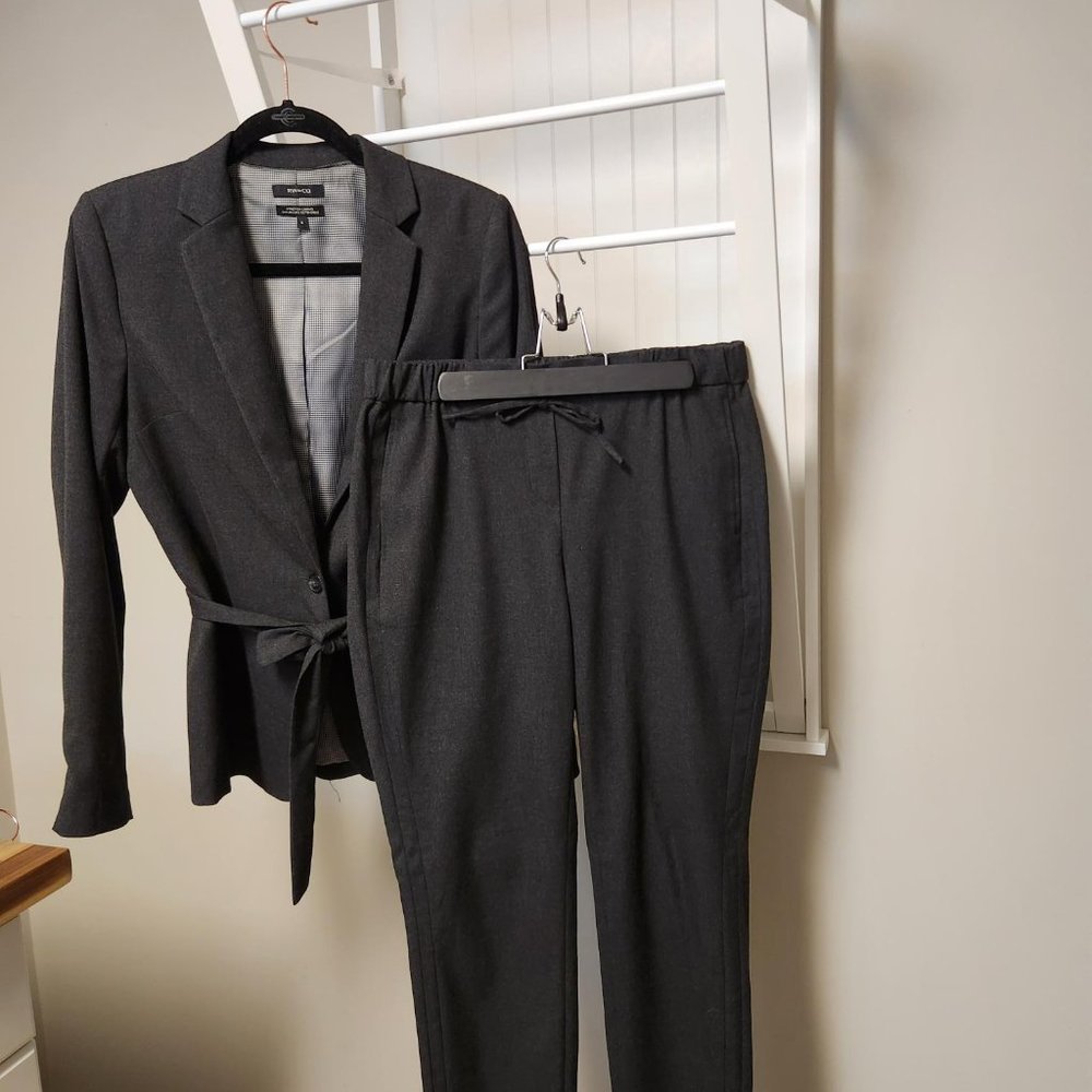 Business Pant Suit